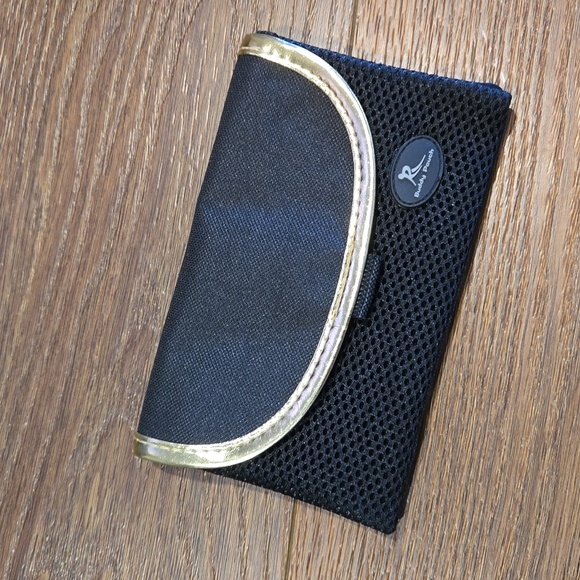 BUDDY POUCH BELTLESS FANNY PACK.. #6346 - Picture 2 of 4